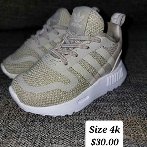 Addidas toddler boy 4k or 4c